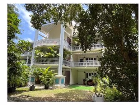 duplex de charme avec piscine