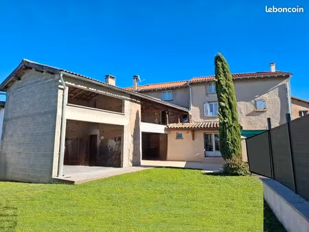 maison de village