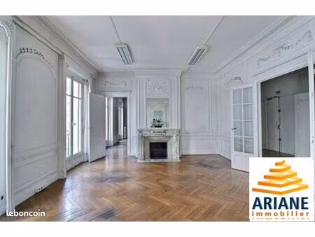 bureaux 250 m²