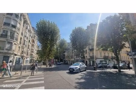 local commercial 112 m² nice