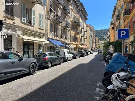 local commercial 67 m² nice