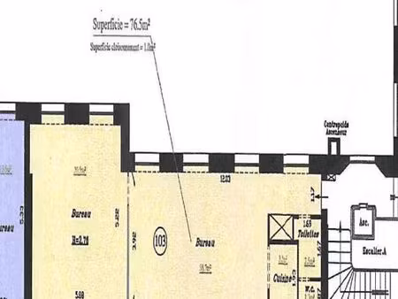 bureau 77 m²
