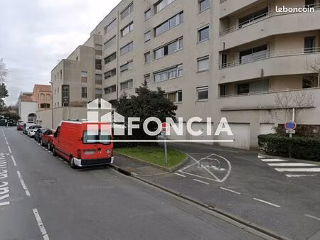 parking la rochelle