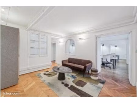 bureaux 158 m²