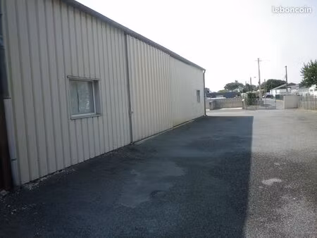local commercial 205 m2