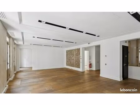 bureaux 180 m²