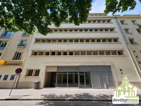 bureaux 154 m²