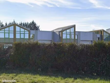 location - bureaux et espace de stockage à louer 255m² - saint apollinaire
