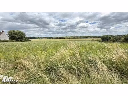 terrain 797 m² athee