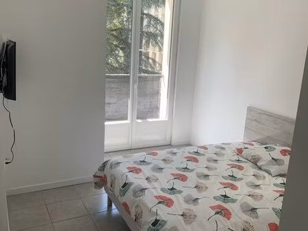 studio meublé bron