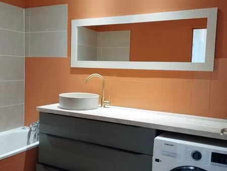 appartement meublé en plein centre d'ecully  en face de la mairie