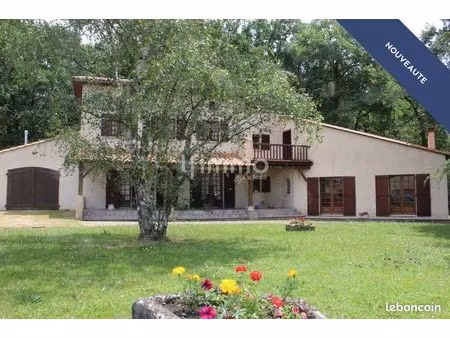 maison 13 pièces 315 m²