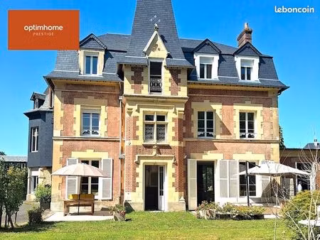 maison 12 pièces 377 m²