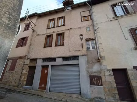centre historique tulle-165m2
