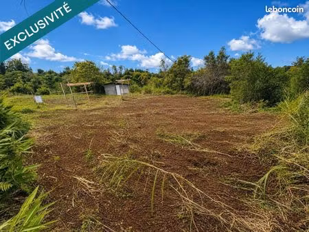 terrain 1040 m² saint-joseph