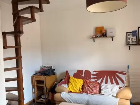 t2 duplex 27 m² meublé cx rousse