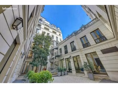 bureaux 234 m²