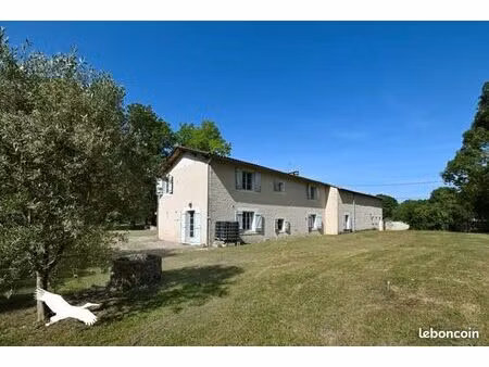 longère 11 pièces 390 m²