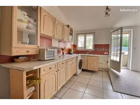 maison 6 pièces 141 m²