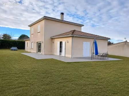 maison t5 meublée à louer – 148 m² sur terrain clos de 800 m²