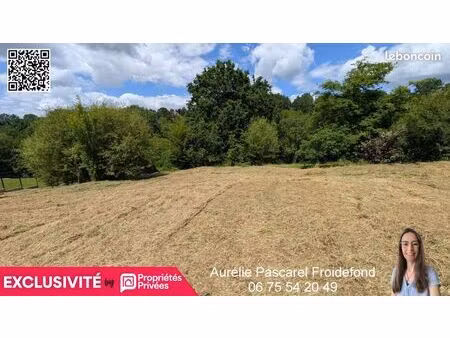 terrain 1 700 m² objat