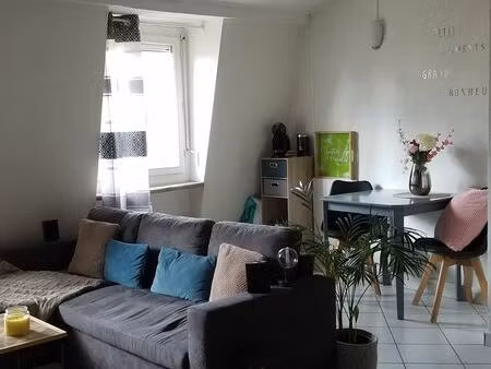studio equipé entre terreaux et saint nizier - etudiant(e)