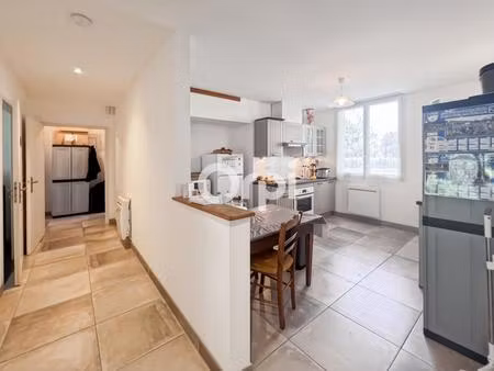 appartement rénové avec terrasse  jardin et vue pyrénées – copropriété de 2 lots