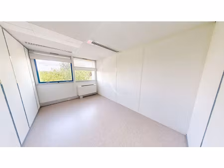 location bureau 18 m² à labège (31670)
