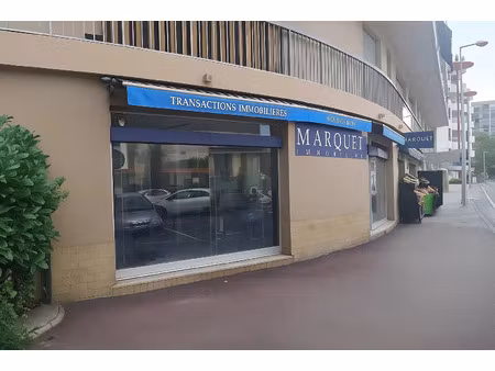 location commerce 1 pièce 57 m² à le cannet (06110)