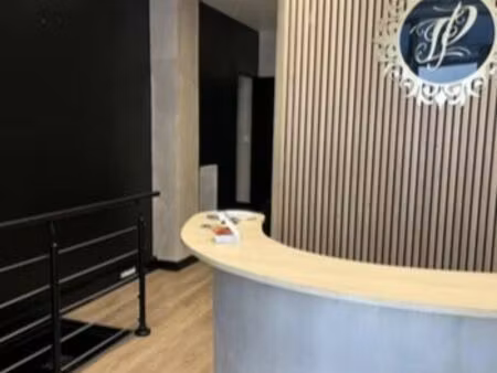 boutique 49 m² paris