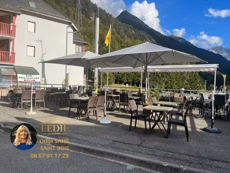 bar-restaurant-epicerie fine station de ski d'artouste face au lac de fabrèges