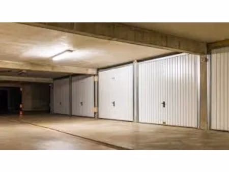 location garage à annonay (07100)