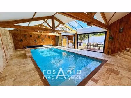 maison 143 m² avec piscine intérieur et t2 indépendant