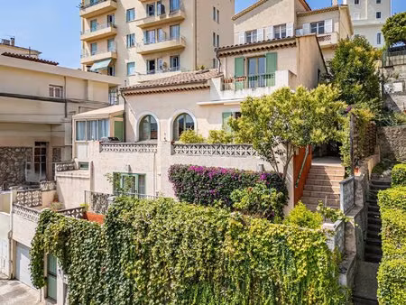 nice - bas cimiez - maison 170m² avec 4 chambres  terrasses et garage