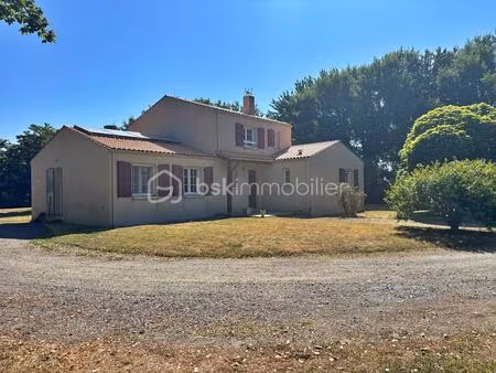maison de 153 m² à petosse