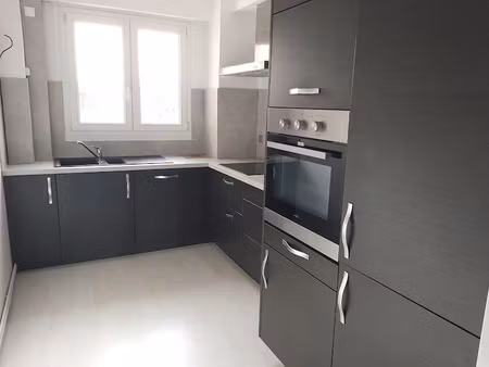 location appartement 4 pièces 108 m² à arras (62000)  1 210 €