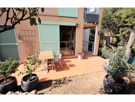 3 pièces + terrasse et jardin + parking couvert