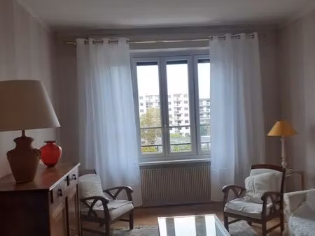 appartement 2 pièces 79 m²