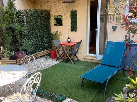 fréjus  studio en rez-de-jardin avec extérieur privatif  par