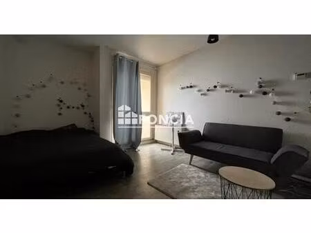 mont-de-marsan – studio avec balcon et parking  vendu loué