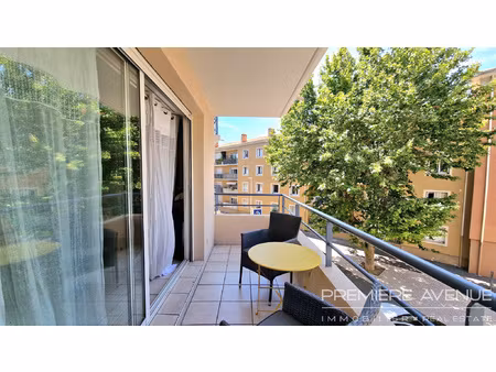 sainte-maxime centre-ville studio avec terrasse et parking