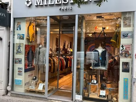 murs de boutique a vendre
