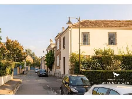 le chesnay – maison familiale 86 m² habitables (121 m² au sol) – 3 chambres – sous-sol tot