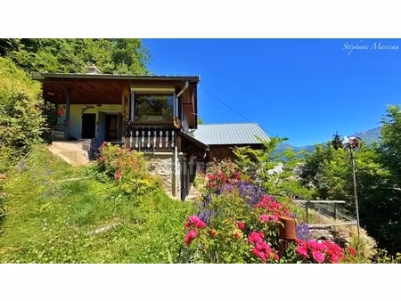maisonnette à vendre 2 pièces en maurienne avec terrain au calme vue dégagée