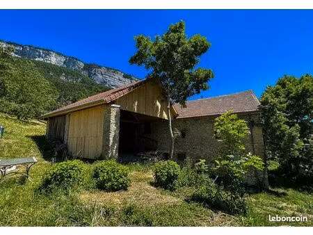 maison 3 pièces 159 m²