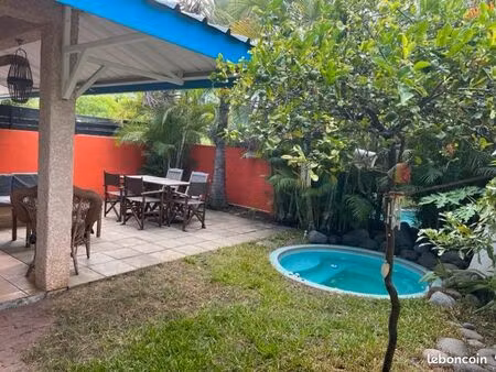 maison individuelle f3 proche du lagon avec jardin