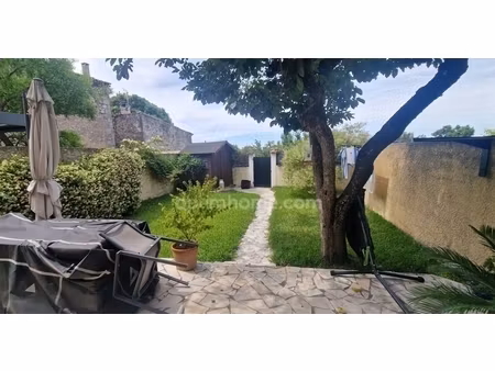 beaucoup de charme  maison t4 avec jardin!