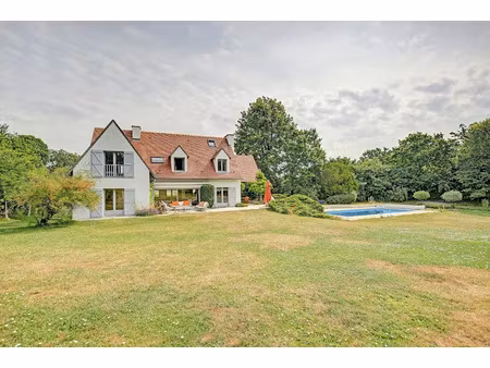 location meublée maison 7 pièces 352 m² à villennes-sur-seine (78670)  5 200 €