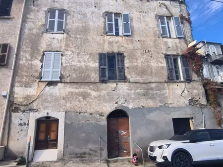 appartement 1er étage t5 - 2 caves - 1 grenier - cervione
