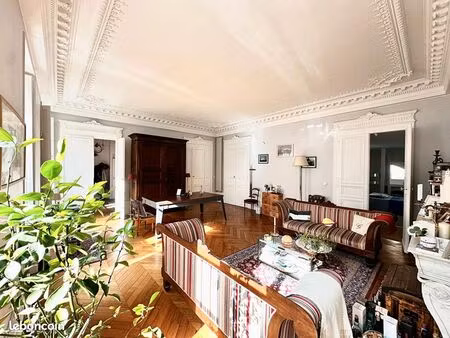 appartement 5 pièces 133 m²